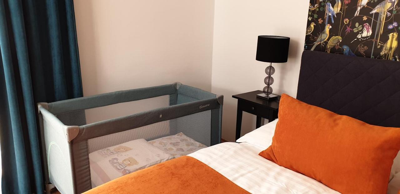 Grand Paradise Apartman ミシュコルツ エクステリア 写真